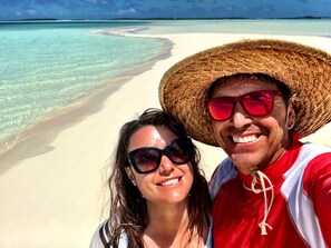 Glenn and Trista on one of the amazing Exuma low-water sandbars