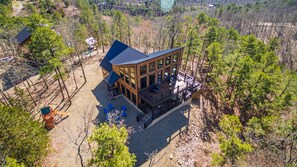 Top of the mountain, quite and more secluded than many cabins. 