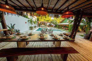 Outdoor dining