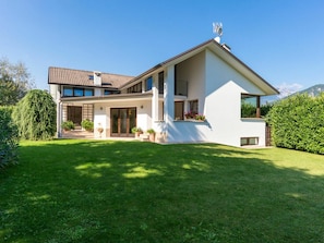 Plante, Ciel, Bâtiment, Fenêtre, Arbre, Maison, Porte, Lot Terre, Herbe