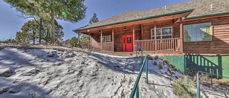 Ruidoso Vacation Rental | 4BR | 3BA | 2,700 Sq Ft | 2 Steps for Entry