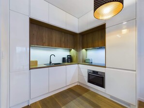 Modern, fully equipped kitchenette. 