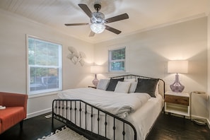 Cottage Master bedroom with king size bed