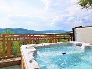 ALTITUDE 170-2 / PRIVATE Hot Tub on HUGE Terrace