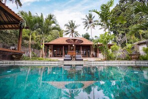 Sunny Luxury Private villa Ubud Swimming Pool View