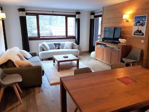 Très grand séjour cuisine de 35 m2