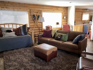 Cozy living room- notice the daybed for cozy evenings!