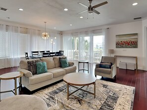 Living Area, First Floor