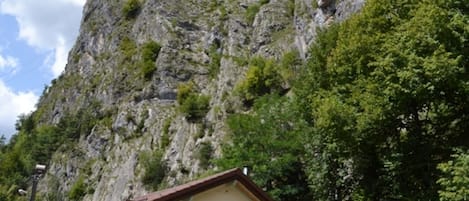 la maison sous la via ferrata
