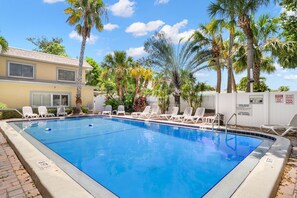 Waves Community Pool