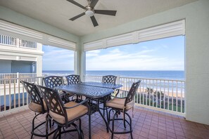Balcony Dining