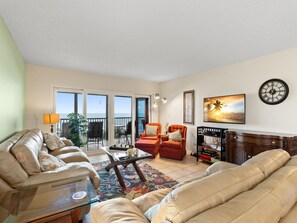 Welcome to Reflections North 405!