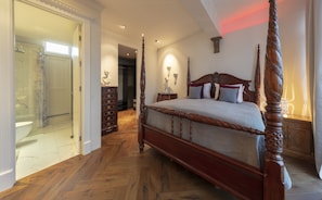 Master Suite fit for two. Bed size 180 x 200 cm. you walk out to the balcony,,,