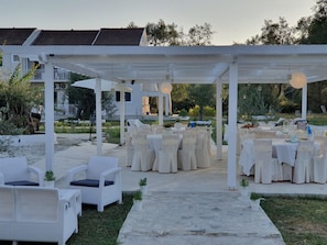 Espace banquet en plein air