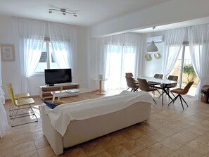 Living room and dinning area