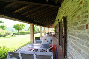Plant, Building, Interior Design, Tree, Wood, Table, Chair, Shade, Real Estate, Leisure