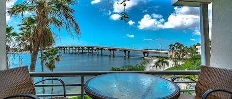 Welcome to Bahia Vista 9-521!