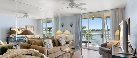 Welcome to Bahia Vista 8-314!