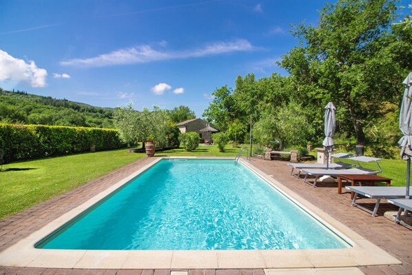 Swimming Pool, Resort, Garden, Eco Hotel, Outdoor Furniture, Thermae, Water Feature, Shade, Estate, Landscaping