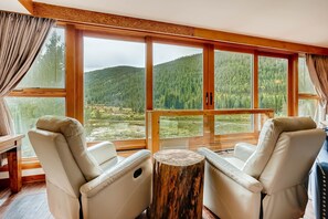 Furniture, Indoors, Room, Living Room, Couch