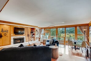 Furniture, Couch, Living Room, Room, Indoors