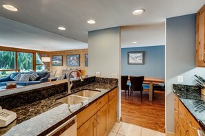Flooring, Indoors, Room, Floor, Hardwood