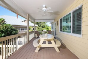 Sitting area overlooking the pool