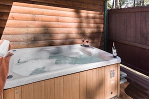 New Mexican Sun and Fun - The private hot tub awaits your arrival.