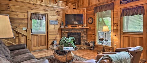 Gatlinburg Vacation Rental | 2BR | 1BA | 1,250 Sq Ft | Stairs Required