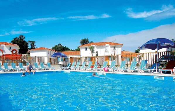 Cool off in the gorgeous outdoor pool!