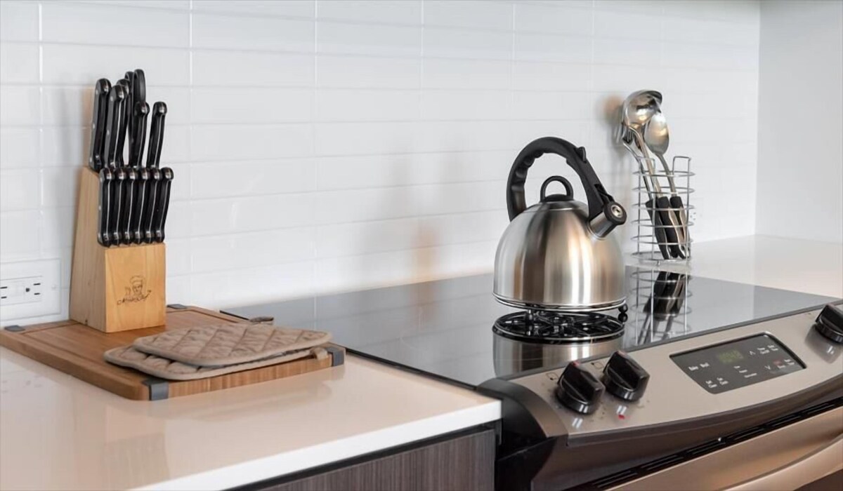 Onsite Parking & Library | Reston Town Center | nr DC