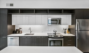 Herndon/Reston Reston 2 Bedroom Kitchen
