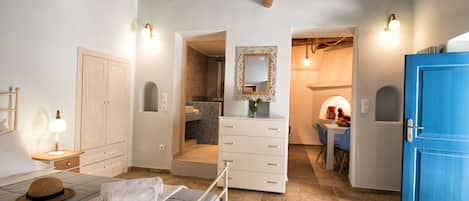 Our cycladic studio is the best choice for couples, families and friends.