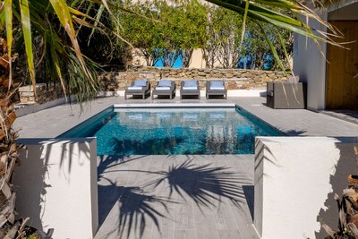 Luxusvilla mit privatem Pool - Nur einen Steinwurf vom Strand entfernt