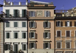Facciata della struttura