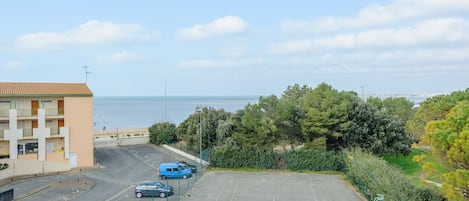 Sports court