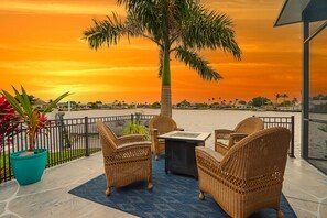 Villa Vinsetta Sunset