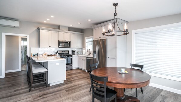 Spacious dining and kitchen area