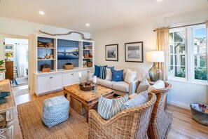 Wonderfully styled contemporary beach cottage!
