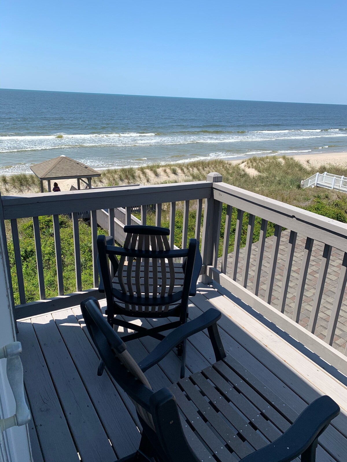 Oceanfront, private beach access, Sleep 22, elevator seven bedroom, 4 1/2 bath