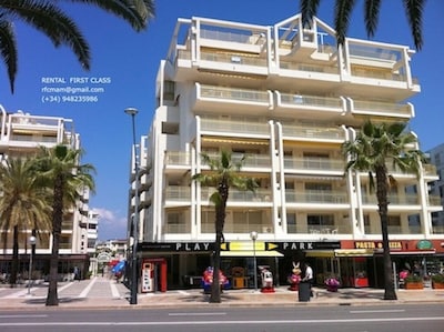 SALOU CENTRAL, SEA VIEWS, WALK JAIME I, INTERNET WIFI, AIR, POOL, TV,