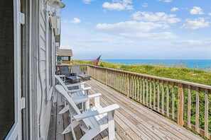 Sundeck 2024