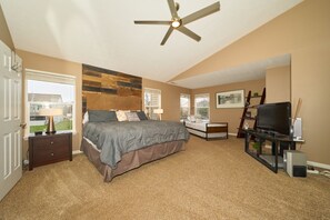 Master bedroom w/ twin bed w/ trundle 