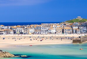 The vibrant alluring colours of St Ives town