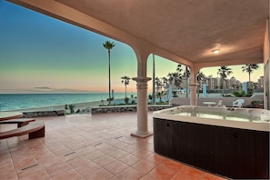 Enjoy a soak in the private jacuzzi while enjoying this stunning view.