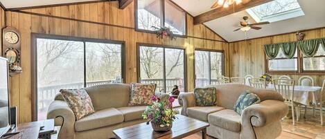 Lake Harmony Vacation Rental | 5BR | 2BA | 2,500 Sq Ft