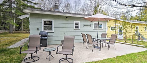 Charlevoix Vacation Rental | 2BR | 1BA | 420 Sq Ft | Step-Free Access