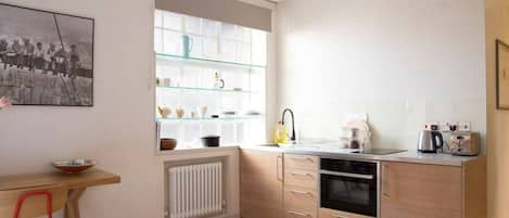 Open kitchen