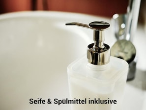 Bathroom amenities