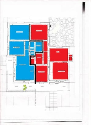 Layout of the Red and Blue Apts 